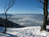 Panorame dominuje vyrazny vrchol Oetscher