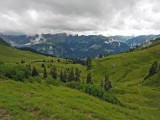 Pohľad z Didamskopfu na Bregenzerwald medzi dvoma lejakmi