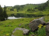 Ďalšia pršiplášťová túra - okolo plesa Koerbersee cez sedlo Auenfeldsattel do Lechu.