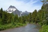 Smerujeme udolim k vodopadom Twin Falls