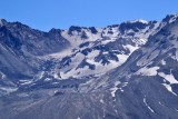 Zoom priamo do krátera sopky Mt. St. Helens, kde sa po erupcii vytvoril nový ľadovec.