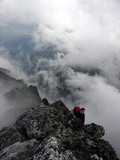 Zostup z Lomničáku na Skalnaté pleso