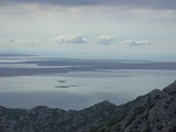 Aprílové more, občas trochu spŕchne.