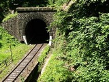 vlacik-tunel nad Harmancom