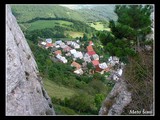 Dedinka Vršatecké Podhradie z vtáčej perskpektívy.