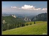 Vápencové tiesňava v juhovýchodnej časti pohoria Cãpãţînii (canton Cheia, 900 m). Pôvodne sme chceli ísť cez ňu, ale vďaka nulovému značeniu a blúdeniu sme nakoniec z hlavného hrebeňa museli zliesť na severnú stranu do dedinky Malaia.