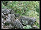 Výšlap na vrchol Sitna, zaverečné metre v skalnej stene boli už na pešo s bicyklom na chrbte. Na vrchol sa dá isť aj asfaltkou.