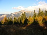 Na zostupe panoráma Schneebergu v lúčoch zapadajúceho slnka