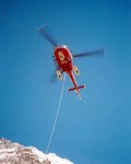 Helikoptéra priniesla pivo - typické Švajčiarsko