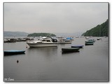 Prvý kontakt s jazerom Lomond (presnejšie východným pobrežím jazera Lomond) a všadeprítomnými chmárami nad nim.