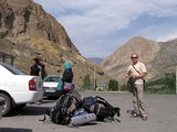 Cakanie na bus do Teheranu / waiting for bus to Teheran