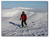 Jardo na najvyššom vrchole Raxov. V pozadí vidieť Schneeberg.