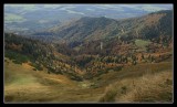 
            <EM>pohľad dolu z hrebeňa Stien</EM>          