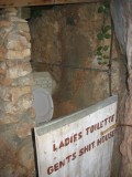 
            Tak toto su legendarne zachody v skale, polmetra od nich zacina cesta Hajzl Route:-)          