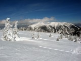 Majestátny Schneeberg. Ešte ráno husto pršalo, snežilo a hľa, aká zmena!