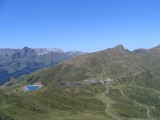 pohľad na Kleine Scheidegg, kde postupne zostupujeme